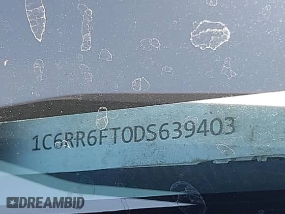 2013 Ram 1500 Express z VIN 1C6RR6FT0DS639403, wystawiony jako IAAI lot #43194312 z przebiegiem 127 825 mil mil oraz . Historia ofert i sprzedaży dostępna na DreamBid. Obrazek 18.