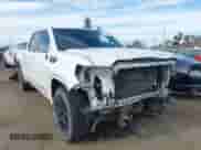 2021 GMC Sierra 1500 Elevation с VIN 3GTP8CED6MG135215, выставлен на аукционе IAAI как лот 41658120 с пробегом 76 809 миль миль и . История ставок и продаж доступна на DreamBid. Изображение 1.