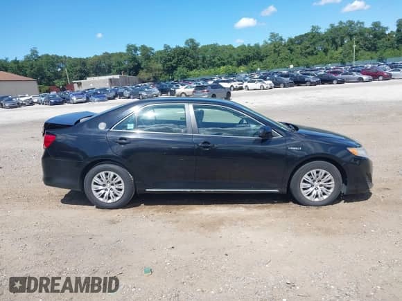 2014 Toyota Camry LE с VIN 4T1BD1FK2EU132653, выставлен на аукционе IAAI как лот 43098010 с пробегом 265 804 миль миль и . История ставок и продаж доступна на DreamBid. Изображение 13.