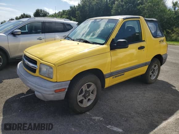 2002 Chevrolet Tracker с VIN 2CNBJ18C326943340, выставлен на аукционе Copart как лот 74628774 с пробегом Не указан миль и Списание • Salvage title. История ставок и продаж доступна на DreamBid. Изображение 1.