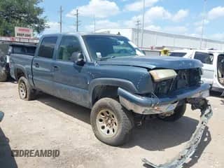 2006 Chevrolet Silverado 1500 LT3 с VIN 2GCEK13T461239933, выставлен на аукционе IAAI как лот 42790496 с пробегом Не указан миль и . История ставок и продаж доступна на DreamBid. Изображение 1.