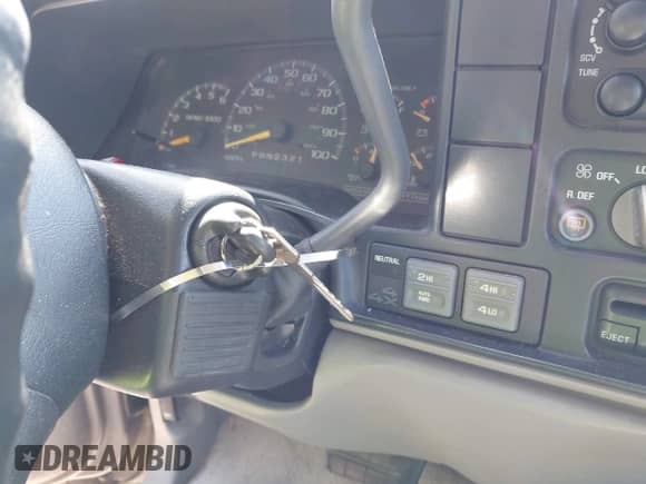 1998 Chevrolet Tahoe с VIN 1GNEK13R0WJ321045, выставлен на аукционе IAAI как лот 42223891 с пробегом 192 041 миль миль и . История ставок и продаж доступна на DreamBid. Изображение 11.