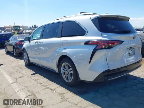 2024 Toyota Sienna Limited с VIN 5TDZRKEC2RS218205, выставлен на аукционе IAAI как лот 43354661 с пробегом 27 974 миль миль и . История ставок и продаж доступна на DreamBid. Изображение 3.