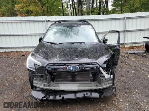 2024 Subaru Forester Limited z VIN JF2SKALC3RH418812, wystawiony jako Copart lot #70551795 z przebiegiem 21 930 mil mil oraz Szkoda całkowita • Salvage title. Historia ofert i sprzedaży dostępna na DreamBid. Obrazek 5.