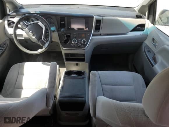 2015 Toyota Sienna LE AAS with VIN 5TDKK3DC9FS531101, listed as a Copart auction lot 65268255 with 161,612 mi miles and Salvage title. Bid and sale history available at DreamBid. Image 8.