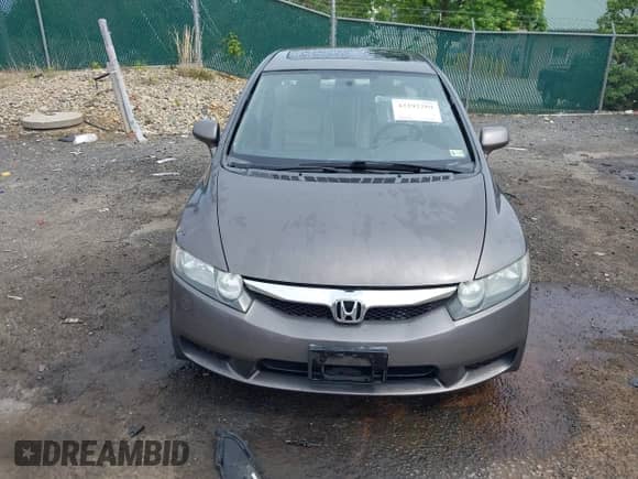 2009 Honda Civic with VIN 1HGFA15999L023648, listed as a IAAI auction lot 42292289 with 279,822 mi miles and . Bid and sale history available at DreamBid. Image 12.