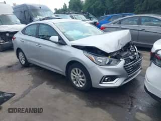 2022 Hyundai Accent SE z VIN 3KPC24A6XNE156692, wystawiony jako IAAI lot #42938184 z przebiegiem 44 271 mil mil oraz . Historia ofert i sprzedaży dostępna na DreamBid. Obrazek 1.