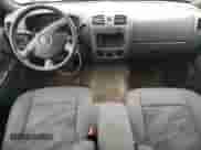 2004 Chevrolet Colorado LS Z71 z VIN 1GCDS196848158991, wystawiony jako Copart lot #45839115 z przebiegiem 159 958 mil mil oraz Szkoda całkowita • Salvage title. Historia ofert i sprzedaży dostępna na DreamBid. Obrazek 8.