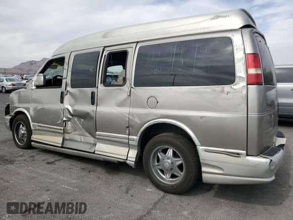 2003 Chevrolet Express Cargo YF7 Upfitter with VIN 1GBFG15T631113727, listed as a Copart auction lot 67056625 with 284,321 mi miles and Salvage title. Bid and sale history available at DreamBid. Image 2.