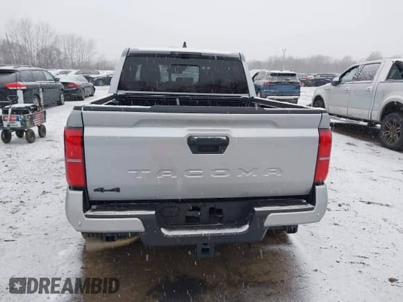 2024 Toyota Tacoma SR5 with VIN 3TMLB5JN6RM018639, listed as a IAAI auction lot 41251861 with 10,088 mi miles and . Bid and sale history available at DreamBid. Image 16.