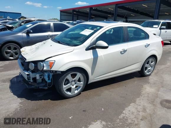 2016 Chevrolet Sonic LTZ с VIN 1G1JE5SB4G4145863, выставлен на аукционе IAAI как лот 42617124 с пробегом 69 418 миль миль и . История ставок и продаж доступна на DreamBid. Изображение 2.