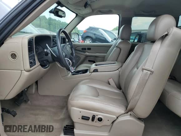 2004 Chevrolet Silverado 1500 LT с VIN 2GCEC19T641368080, выставлен на аукционе Copart как лот 62772515 с пробегом 68 833 миль миль и Списание • Salvage title. История ставок и продаж доступна на DreamBid. Изображение 7.