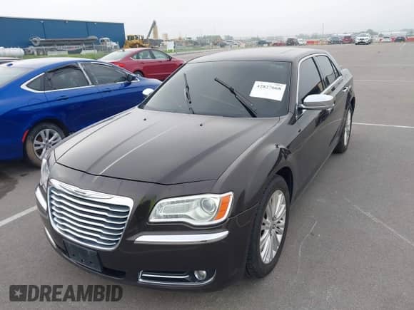 2012 Chrysler 300 Limited с VIN 2C3CCAHG8CH313734, выставлен на аукционе IAAI как лот 42827668 с пробегом 148 599 миль миль и . История ставок и продаж доступна на DreamBid. Изображение 6.