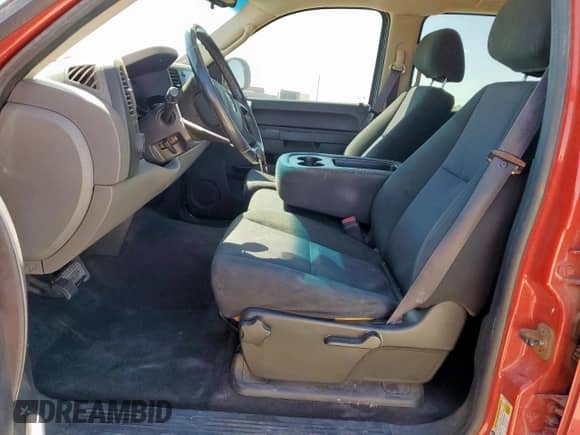 2011 Chevrolet Silverado 1500 LS z VIN 3GCPCREA4BG229405, wystawiony jako Copart lot #71946265 z przebiegiem 339 465 mil mil oraz Czysty tytuł • Clean title. Historia ofert i sprzedaży dostępna na DreamBid. Obrazek 7.