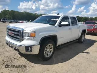 2015 GMC Sierra 1500 SLE z VIN 3GTU2UEC5FG128440, wystawiony jako Copart lot #84817225 z przebiegiem 168 482 mil mil oraz Czysty tytuł • Clean title. Historia ofert i sprzedaży dostępna na DreamBid. Obrazek 1.