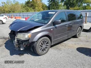 2014 Dodge Grand Caravan SE 30th Anniversary with VIN 2C4RDGBG4ER470141, listed as a Copart auction lot 81090135 with Not provided miles and Salvage title. Bid and sale history available at DreamBid. Image 1.