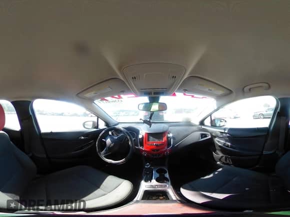 2018 Chevrolet Cruze LT z VIN 3G1BE6SM2JS558352, wystawiony jako IAAI lot #43300017 z przebiegiem 73 550 mil mil oraz . Historia ofert i sprzedaży dostępna na DreamBid. Obrazek 17.