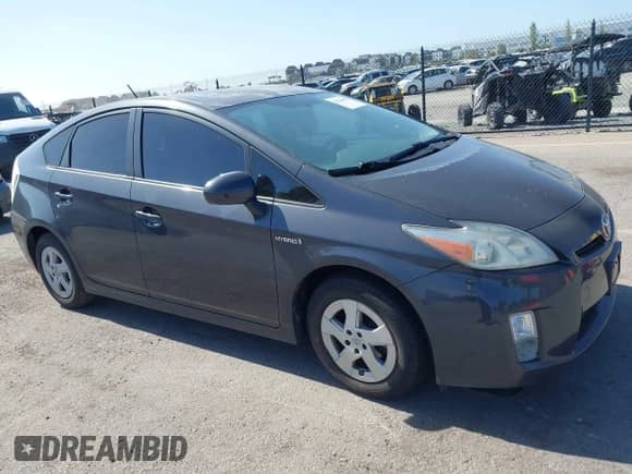 2011 Toyota Prius I with VIN JTDKN3DU5B0269106, listed as a IAAI auction lot 42338062 with 141,180 mi miles and . Bid and sale history available at DreamBid. Image 1.