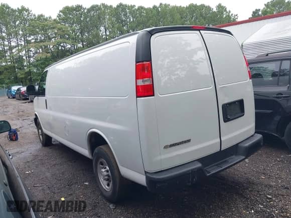 2023 Chevrolet Express Cargo с VIN 1GCWGBFP7P1254184, выставлен на аукционе IAAI как лот 42513921 с пробегом 13 626 миль миль и . История ставок и продаж доступна на DreamBid. Изображение 3.