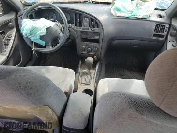 2005 Hyundai Elantra GLS с VIN KMHDN46D05U980555, выставлен на аукционе Copart как лот 80723775 с пробегом Не указан миль и Списание • Salvage title. История ставок и продаж доступна на DreamBid. Изображение 8.
