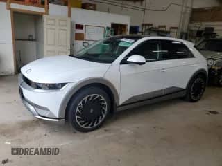 2024 Hyundai Ioniq 5 Limited с VIN KM8KRDDF1RU285426, выставлен на аукционе Copart как лот 71641795 с пробегом 8 028 миль миль и Списание • Salvage title. История ставок и продаж доступна на DreamBid. Изображение 1.