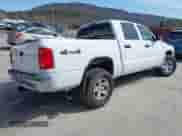 2006 Dodge Dakota SLT with VIN 1D7HW48K06S676241, listed as a IAAI auction lot 41986300 with 112,215 mi miles and . Bid and sale history available at DreamBid. Image 4.