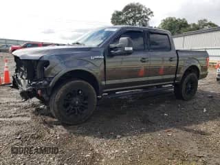 2016 Ford F-150 XLT z VIN 1FTEW1EF6GKE45915, wystawiony jako Copart lot #81803515 z przebiegiem 111 045 mil mil oraz Szkoda całkowita • Salvage title. Historia ofert i sprzedaży dostępna na DreamBid. Obrazek 1.