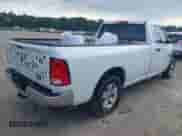 2019 Ram 1500 Tradesman z VIN 3C6JR6DT0KG506015, wystawiony jako IAAI lot #42857503 z przebiegiem 64 834 mil mil oraz . Historia ofert i sprzedaży dostępna na DreamBid. Obrazek 4.