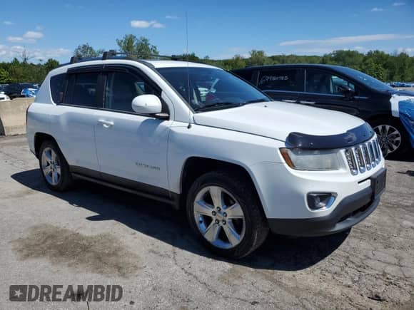 2014 Jeep Compass Limited с VIN 1C4NJDCB7ED508912, выставлен на аукционе Copart как лот 70353425 с пробегом 170 275 миль миль и Списание • Salvage title. История ставок и продаж доступна на DreamBid. Изображение 4.
