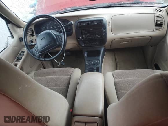 1998 Ford Explorer XLT с VIN 1FMZU35P2WZA19037, выставлен на аукционе Copart как лот 47314285 с пробегом 100 435 миль миль и Списание • Salvage title. История ставок и продаж доступна на DreamBid. Изображение 8.