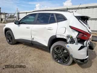 2025 Chevrolet Trax ACTIV with VIN KL77LKEP9SC257020, listed as a Copart auction lot 67752815 with 3,814 mi miles and Salvage title. Bid and sale history available at DreamBid. Image 2.