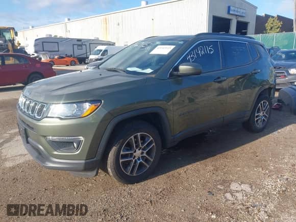 2017 Jeep Compass Latitude с VIN 3C4NJDBB0HT672132, выставлен на аукционе IAAI как лот 43142115 с пробегом 102 808 миль миль и . История ставок и продаж доступна на DreamBid. Изображение 18.