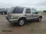 1998 Chevrolet Blazer LT z VIN 1GNDT13W8W2283752, wystawiony jako Copart lot #80677034 z przebiegiem 254 376 mil mil oraz Szkoda całkowita • Salvage title. Historia ofert i sprzedaży dostępna na DreamBid. Obrazek 3.