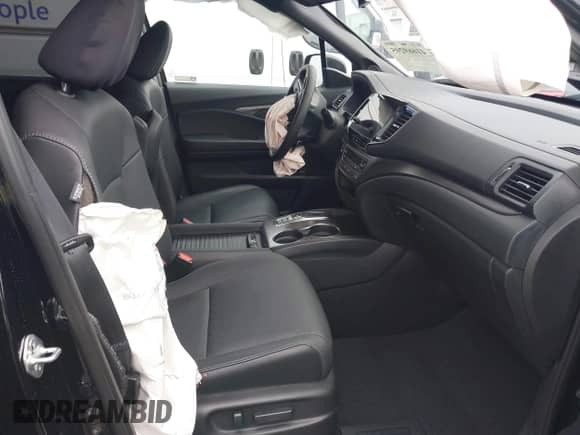 2021 Honda Passport EX-L with VIN 5FNYF7H5XMB013923, listed as a IAAI auction lot 41669295 with 42,969 mi miles and . Bid and sale history available at DreamBid. Image 5.