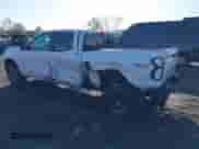 2025 Chevrolet Colorado 4WD Z71 с VIN 1GCPTDEK1S1170887, выставлен на аукционе IAAI как лот 41985170 с пробегом 139 миль миль и . История ставок и продаж доступна на DreamBid. Изображение 3.