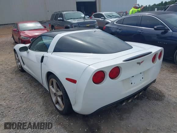 2012 Chevrolet Corvette 3LT с VIN 1G1YG2DW3C5110968, выставлен на аукционе IAAI как лот 42610660 с пробегом 62 803 миль миль и . История ставок и продаж доступна на DreamBid. Изображение 3.