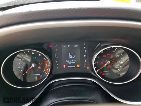 2021 Jeep Compass Latitude with VIN 3C4NJDBBXMT584022, listed as a Copart auction lot 69013615 with 74,898 mi miles and Salvage title. Bid and sale history available at DreamBid. Image 9.