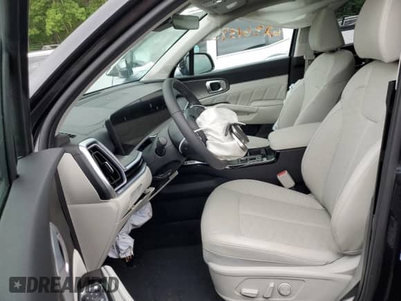 2025 Kia Sorento X-Line SX with VIN 5XYRKDJFXSG345920, listed as a Copart auction lot 62361385 with 636 mi miles and Salvage title. Bid and sale history available at DreamBid. Image 7.