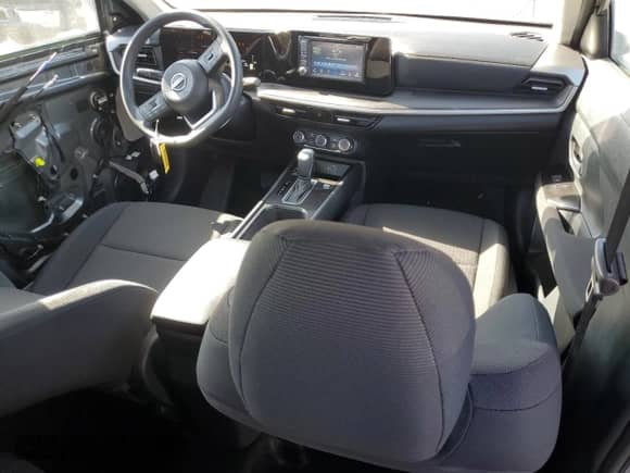 2025 Nissan Kicks S with VIN 3N8AP6BB5SL343897, listed as a Copart auction lot 71553545 with 4,632 mi miles and Salvage title. Bid and sale history available at DreamBid. Image 8.