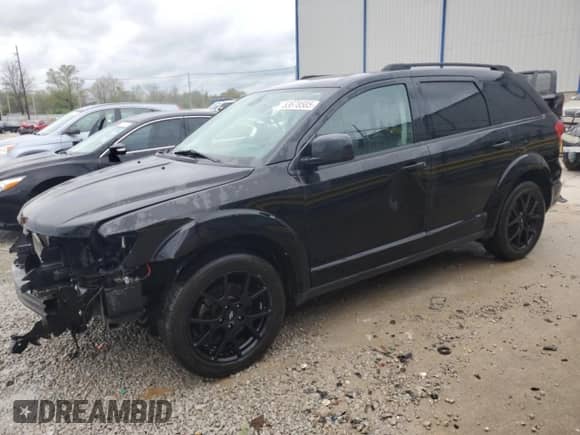 2019 Dodge Journey SE with VIN 3C4PDDBG3KT752169, listed as a Copart auction lot 53678585 with 104,996 mi miles and Salvage title. Bid and sale history available at DreamBid. Image 1.
