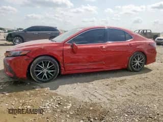 2021 Toyota Camry SE Nightshade z VIN 4T1G11AK9MU425020, wystawiony jako Copart lot #71685455 z przebiegiem 47 339 mil mil oraz Szkoda całkowita • Salvage title. Historia ofert i sprzedaży dostępna na DreamBid. Obrazek 1.