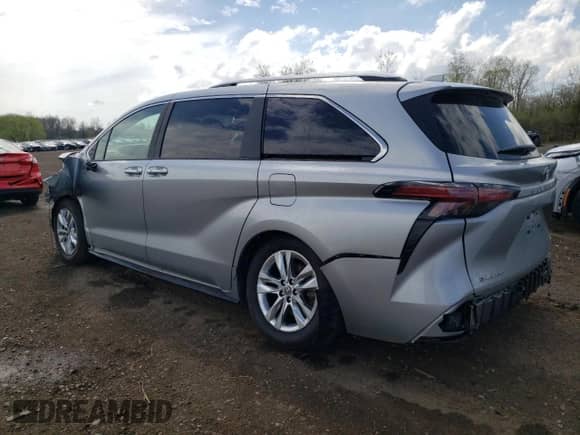 2025 Toyota Sienna Limited с VIN 5TDZSKFC2SS164445, выставлен на аукционе Copart как лот 53785205 с пробегом 8 094 миль миль и Списание • Salvage title. История ставок и продаж доступна на DreamBid. Изображение 2.