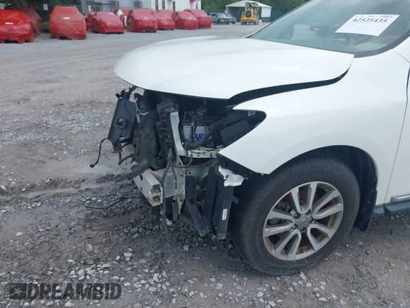 2015 Nissan Pathfinder SV с VIN 5N1AR2MN1FC707123, выставлен на аукционе IAAI как лот 42525435 с пробегом 144 006 миль миль и . История ставок и продаж доступна на DreamBid. Изображение 6.