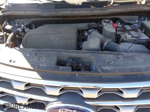 2017 Ford Explorer Limited z VIN 1FM5K8F82HGC92874, wystawiony jako IAAI lot #43330136 z przebiegiem 143 821 mil mil oraz . Historia ofert i sprzedaży dostępna na DreamBid. Obrazek 10.