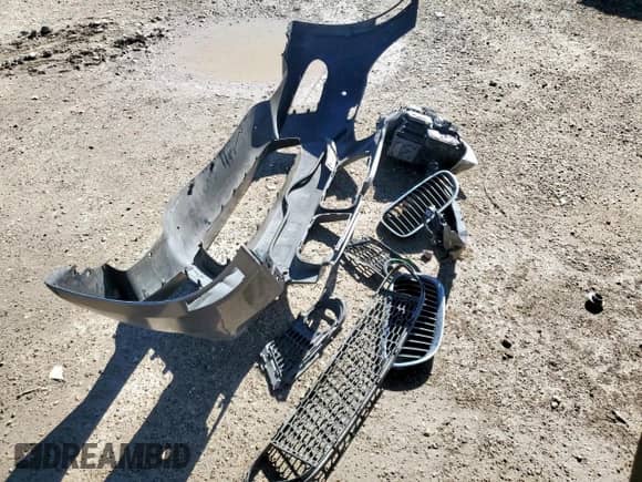 2012 BMW 3 Series 335i с VIN WBADX7C58CE744673, выставлен на аукционе Copart как лот 90449645 с пробегом 124 110 миль миль и Списание • Salvage title. История ставок и продаж доступна на DreamBid. Изображение 12.