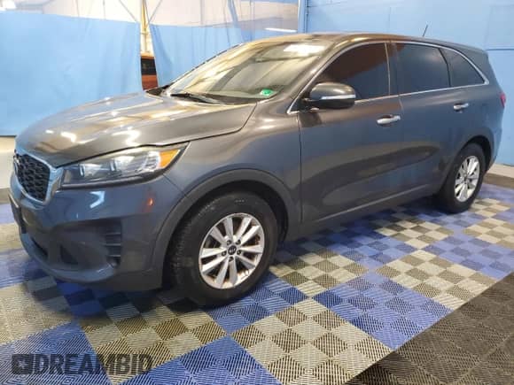 2019 Kia Sorento LX with VIN 5XYPG4A58KG484251, listed as a Copart auction lot 82038525 with 144,350 mi miles and Clean title. Bid and sale history available at DreamBid. Image 1.