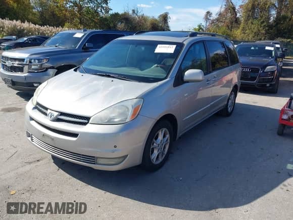 2004 Toyota Sienna XLE z VIN 5TDZA22C44S119793, wystawiony jako IAAI lot #43595212 z przebiegiem 213 234 mil mil oraz . Historia ofert i sprzedaży dostępna na DreamBid. Obrazek 2.