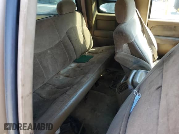 2000 Chevrolet Silverado 1500 LS z VIN 2GCEC19T1Y1270581, wystawiony jako Copart lot #82360295 z przebiegiem Nie podano mil oraz Szkoda całkowita • Salvage title. Historia ofert i sprzedaży dostępna na DreamBid. Obrazek 10.