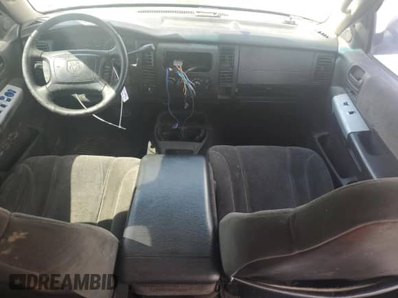 2001 Dodge Dakota Sport with VIN 1B7HG2AN11S333995, listed as a Copart auction lot 85196274 with 282,333 mi miles and Non repairable. Bid and sale history available at DreamBid. Image 8.