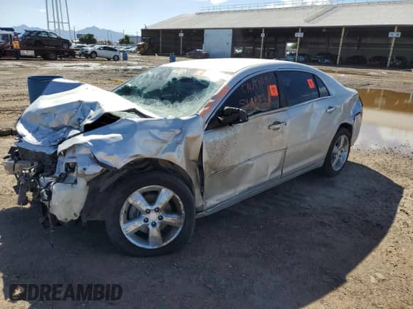 2012 Chevrolet Malibu 2LT z VIN 1G1ZD5E0XCF293322, wystawiony jako Copart lot #82404285 z przebiegiem Nie podano mil oraz Szkoda całkowita • Salvage title. Historia ofert i sprzedaży dostępna na DreamBid. Obrazek 1.